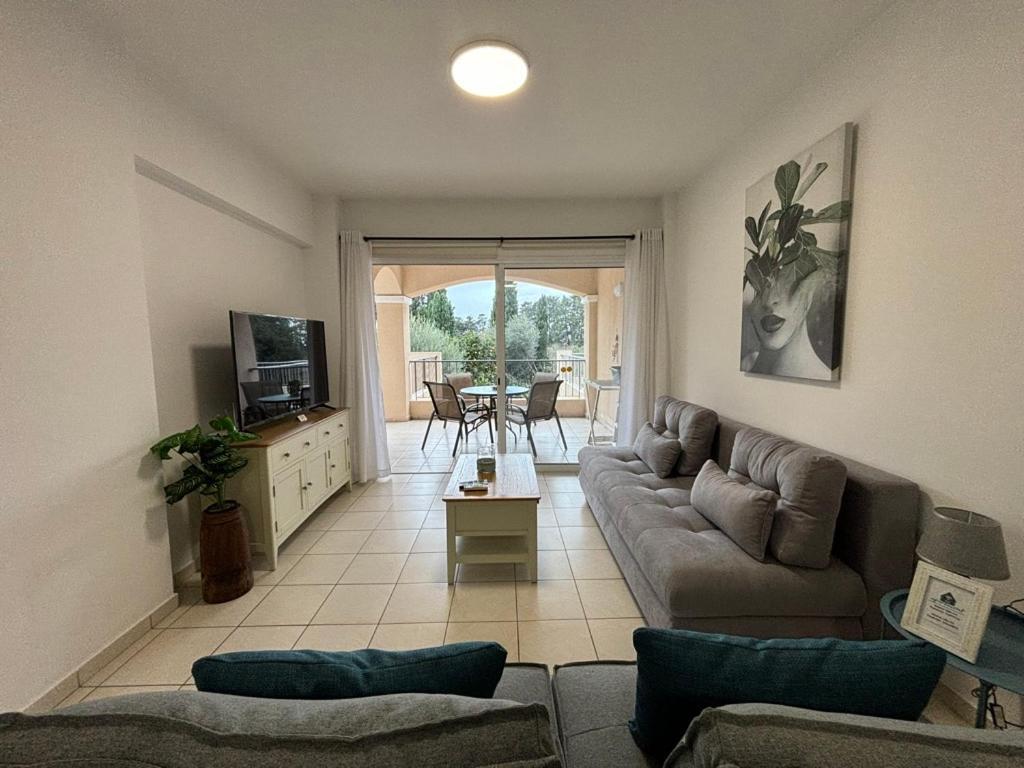 Cozy Apartment In Paphos Beautiful Complex Εξωτερικό φωτογραφία
